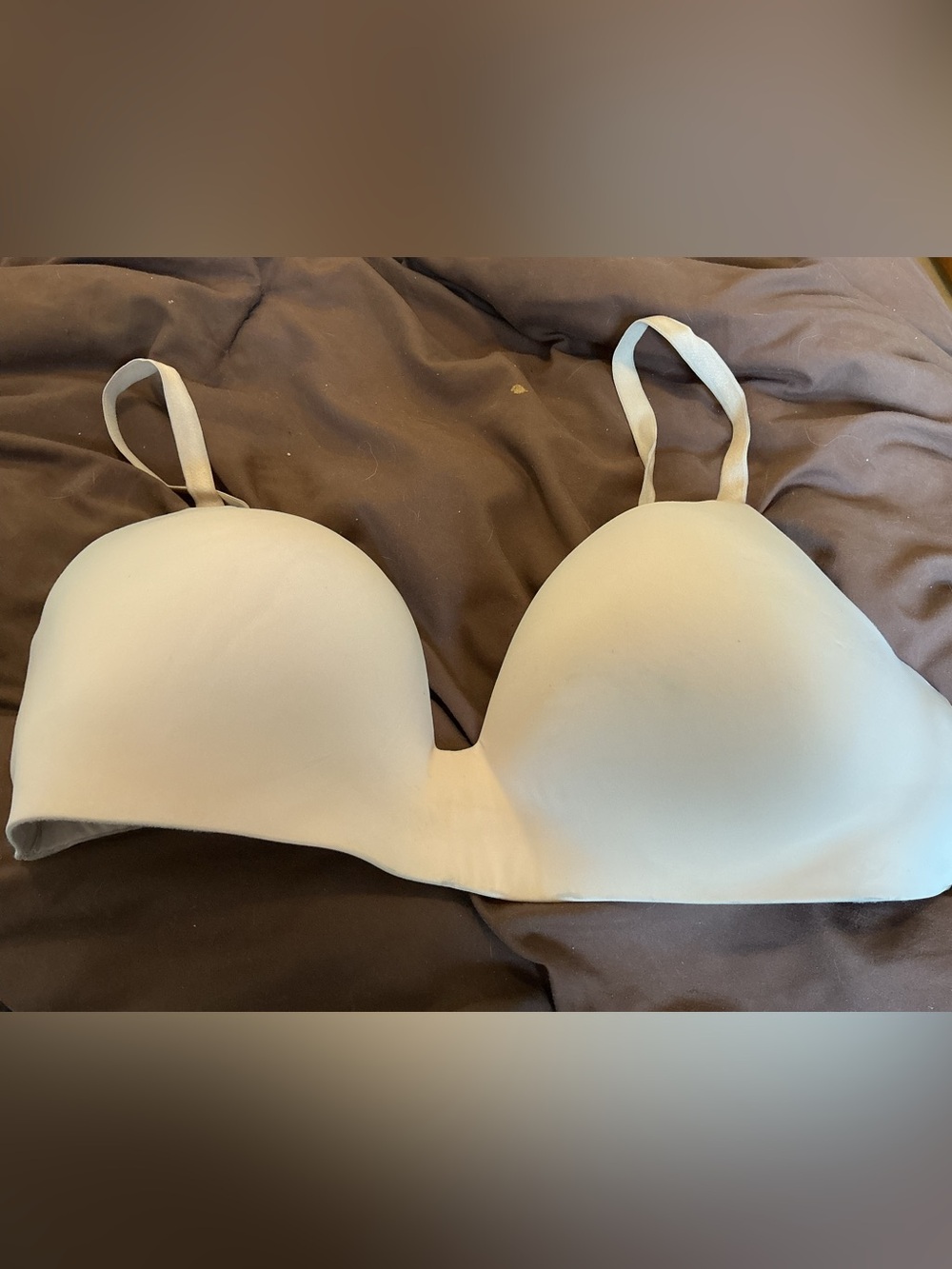 Victoria's Secret Light Ivory Smooth T-Shirt Bra